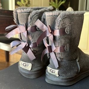 UGG boots. Size 9. Grey suede. Faux fur lined.